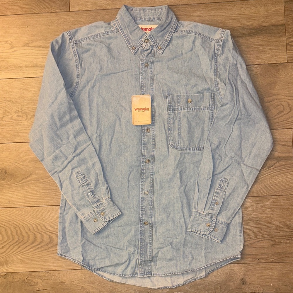 Wrangler Men's Light Blue Denim Button-Up Shirt